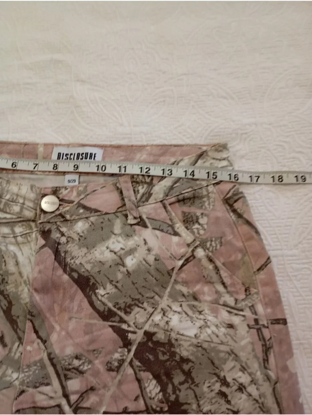 Disclosure Wide Leg Camo Cargo Pants Sz 9/29 Pink & Olive Green Pockets Utility